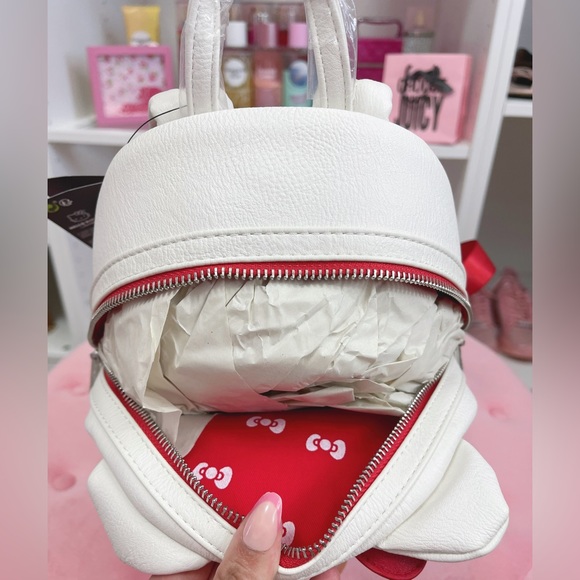 Hello Kitty Loungefly Mini Backpack NWT - Picture 4 of 4